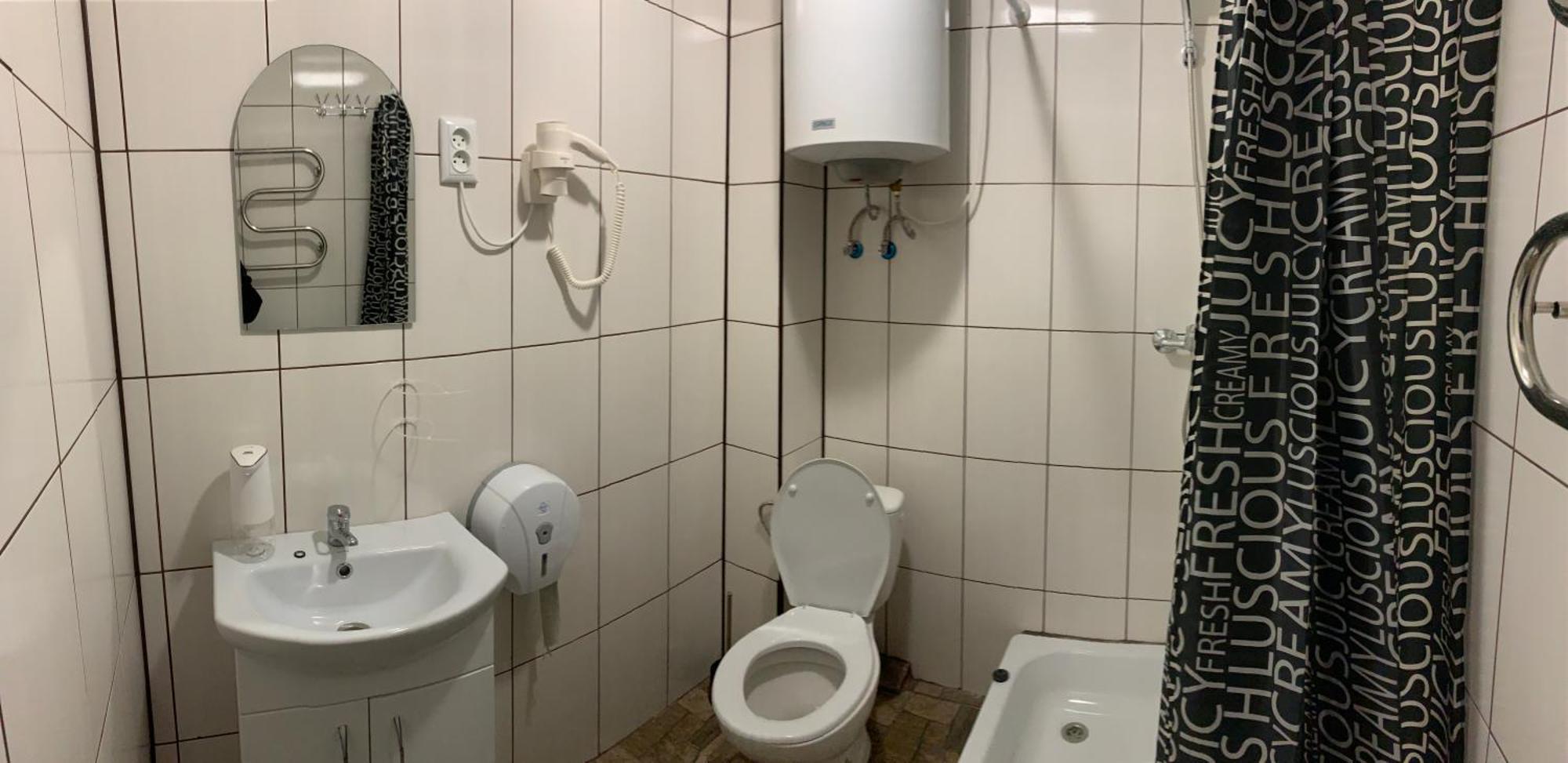 Family Люкс Aparthotel Kamjanets-Podilskyj Exteriör bild